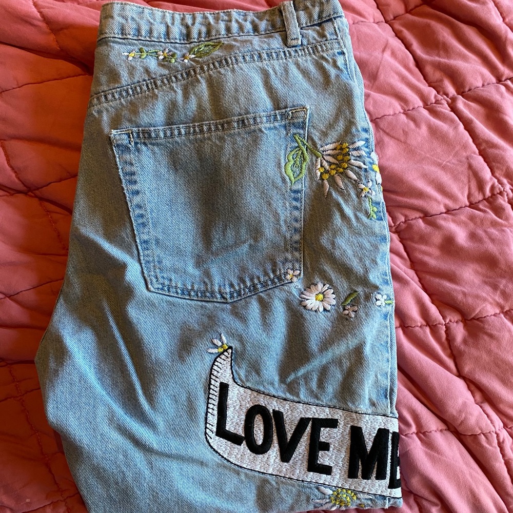 Jeans - Picture 2 of 5